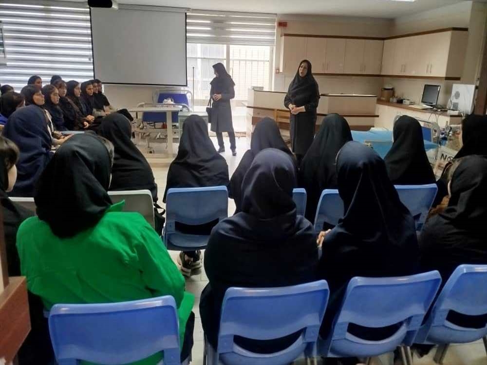 بازدید دانش آموزان دبیرستان بشارت تبریز