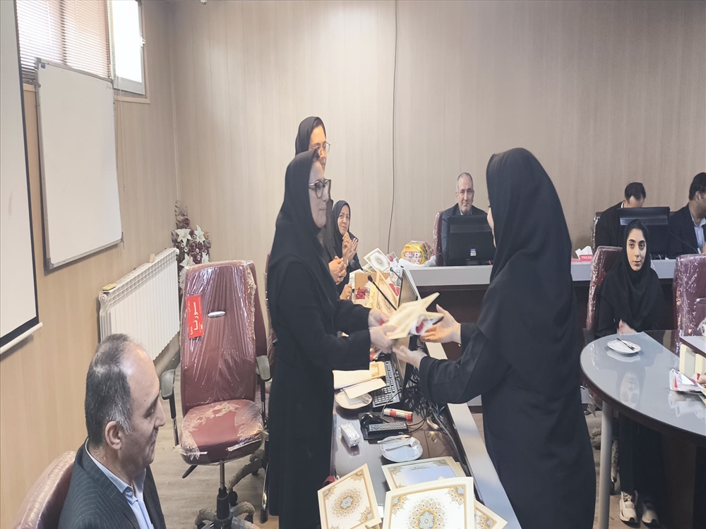 بزرگداشت روز معلم و تودیع و معارفه معاونین آموزشی 