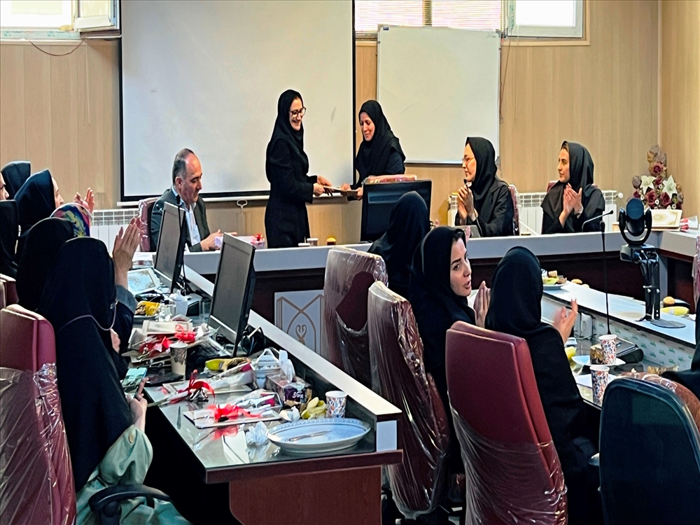 بزرگداشت روز معلم و تودیع و معارفه معاونین آموزشی 