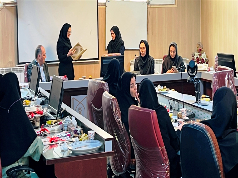 بزرگداشت روز معلم و تودیع و معارفه معاونین آموزشی 