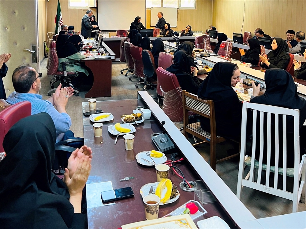 بزرگداشت روز معلم و تودیع و معارفه معاونین آموزشی 