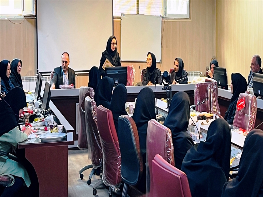 بزرگداشت روز معلم و تودیع و معارفه معاونین آموزشی 