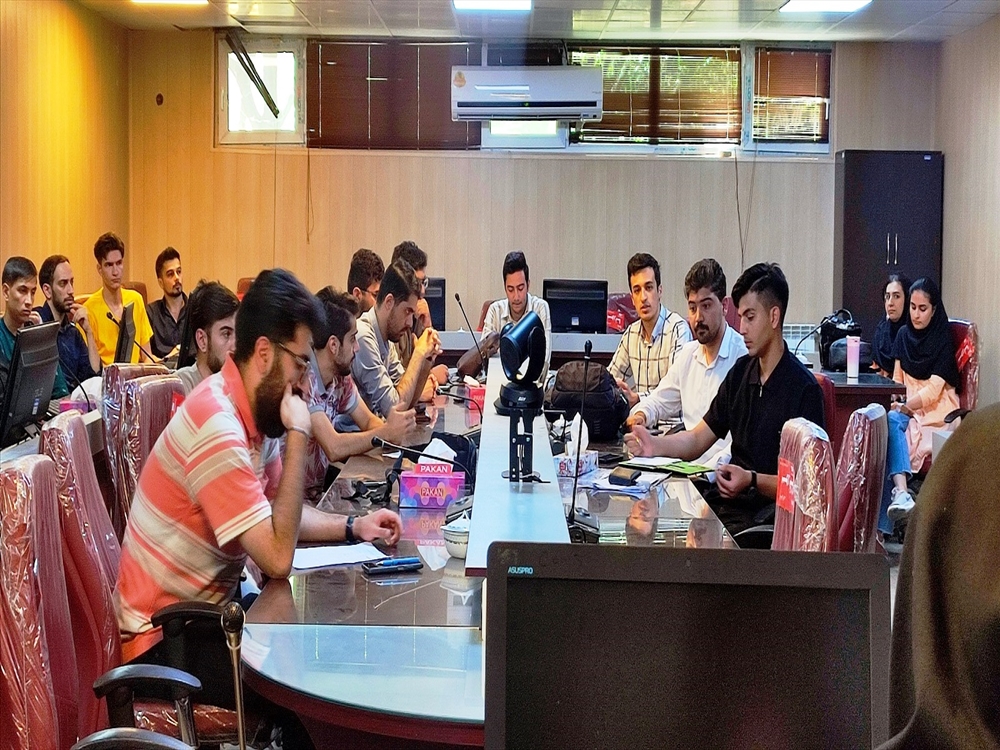 نشست تعاملی نمایندگان دانشجویان با مسئولین دانشکده