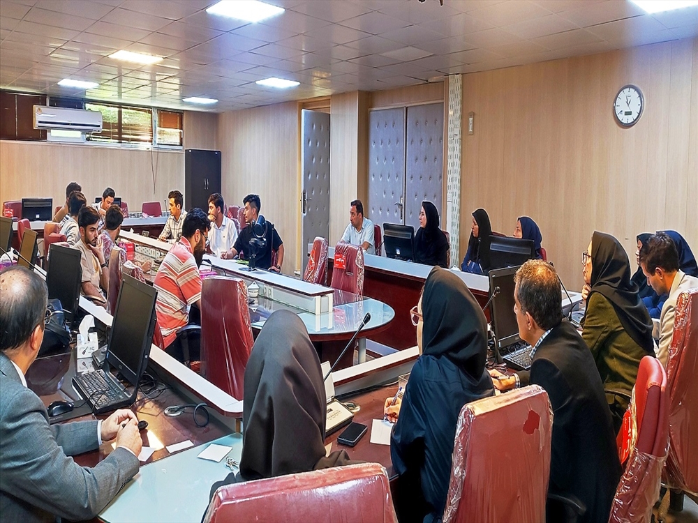 نشست تعاملی نمایندگان دانشجویان با مسئولین دانشکده