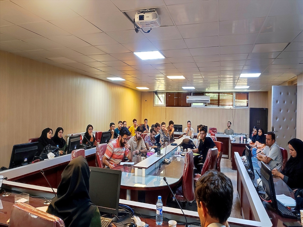 نشست تعاملی نمایندگان دانشجویان با مسئولین دانشکده